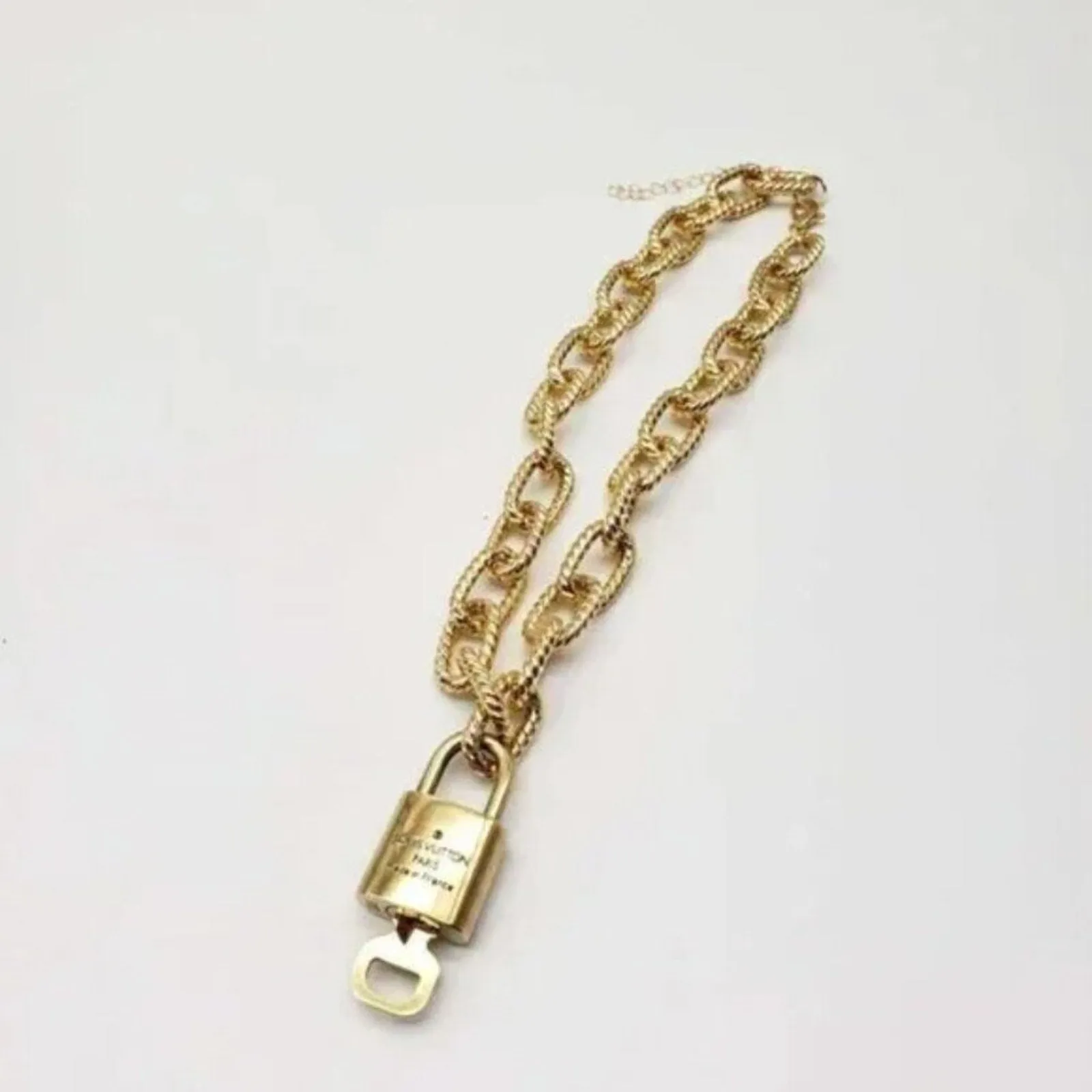 100% Auth Louis Vuitton Lock & Key with Unbranded Gold Plated Chain Necklace