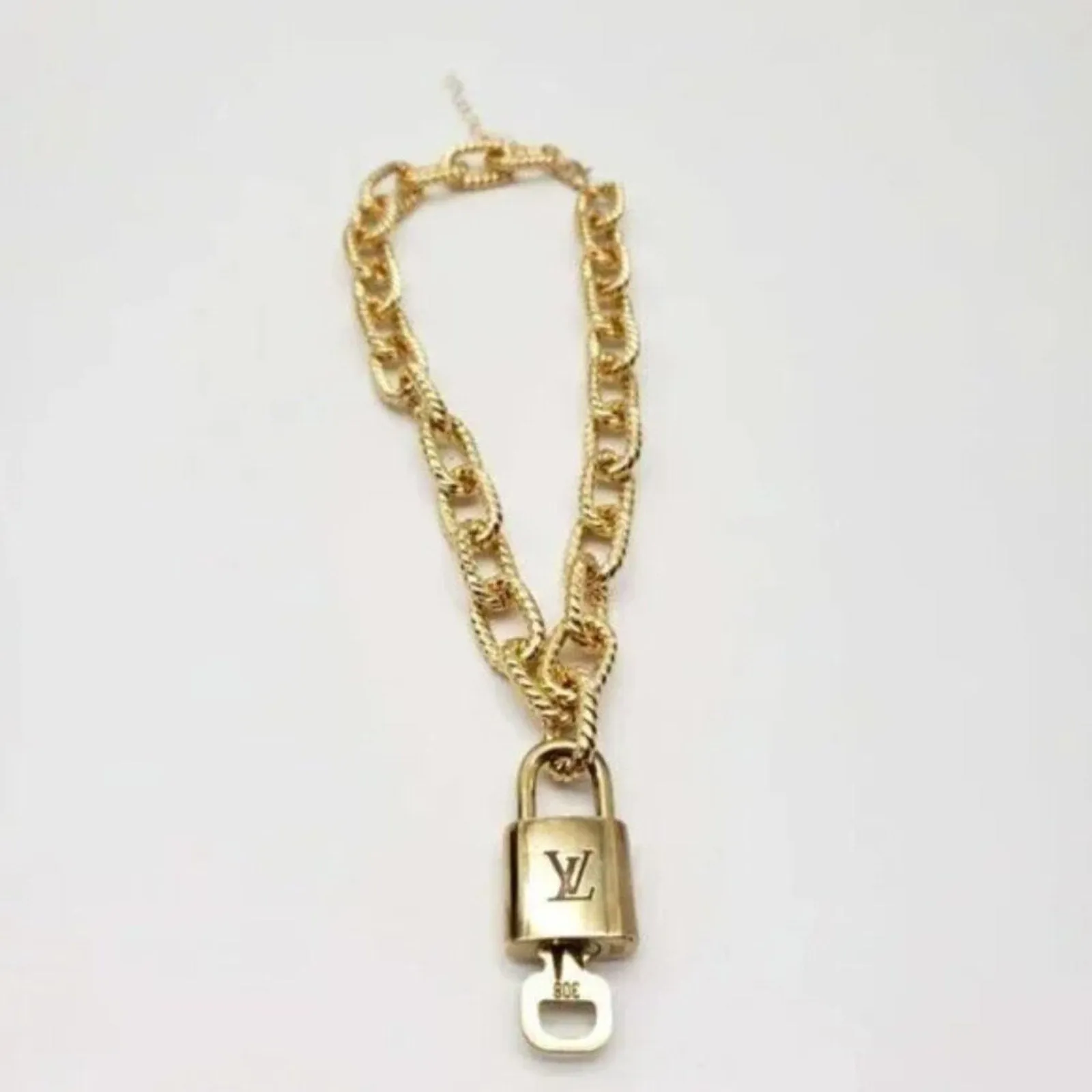 100% Auth Louis Vuitton Lock & Key with Unbranded Gold Plated Chain Necklace
