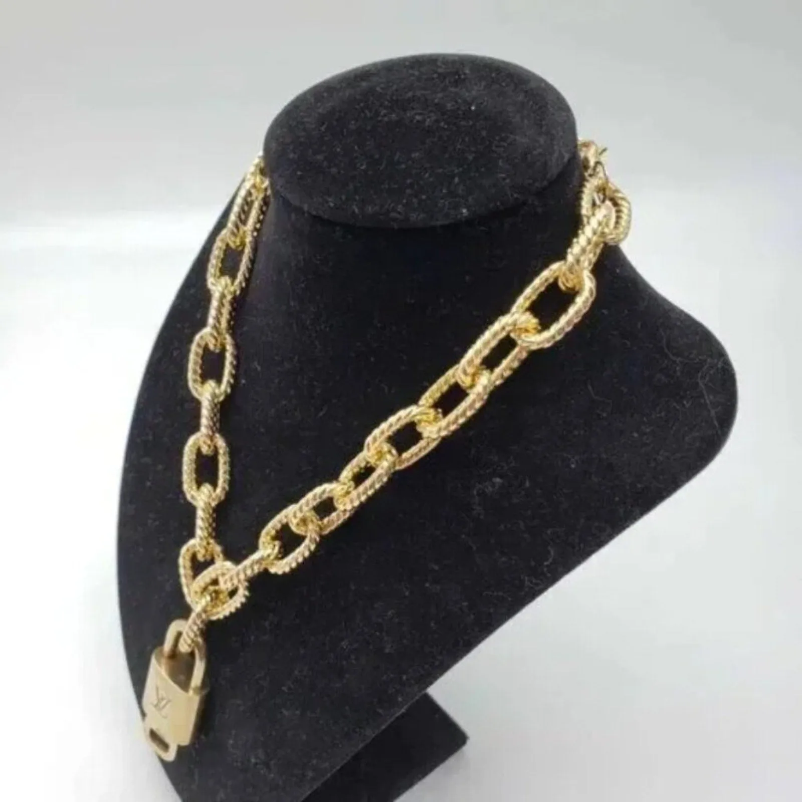 100% Auth Louis Vuitton Lock & Key with Unbranded Gold Plated Chain Necklace