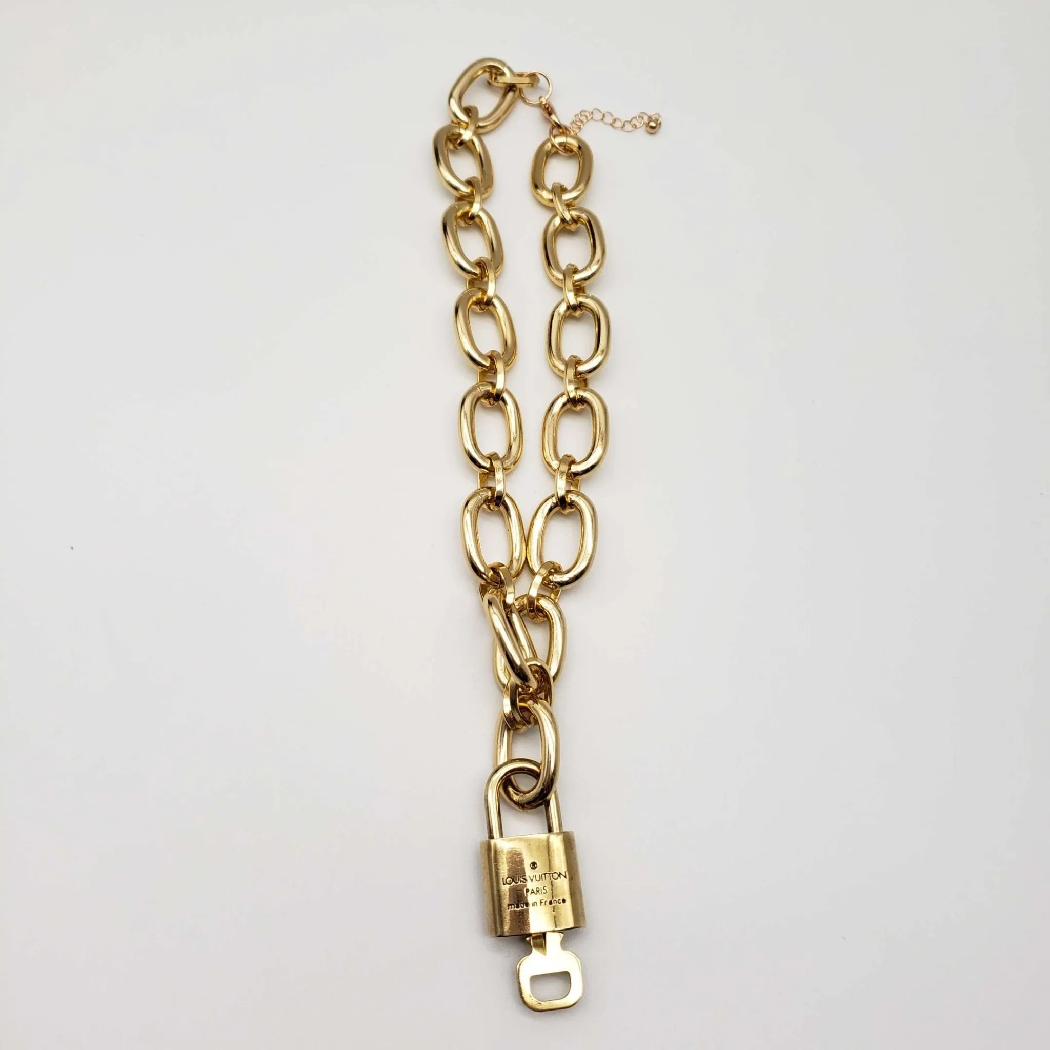 100%  Louis Vuitton Lock and Key with Unbranded Chain Necklace