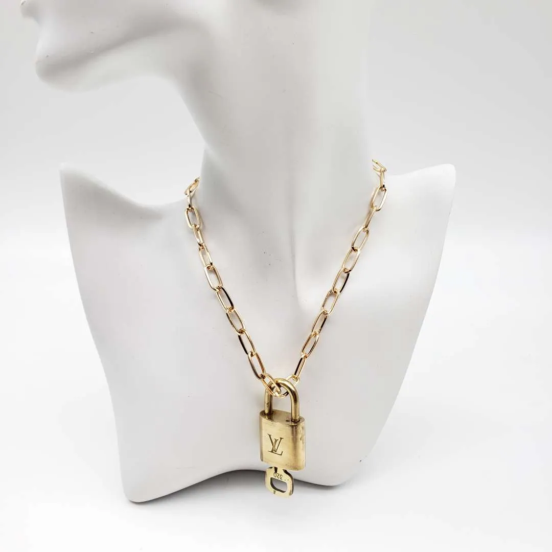 100%  Louis Vuitton Lock and Key with Unbranded Chain Necklace