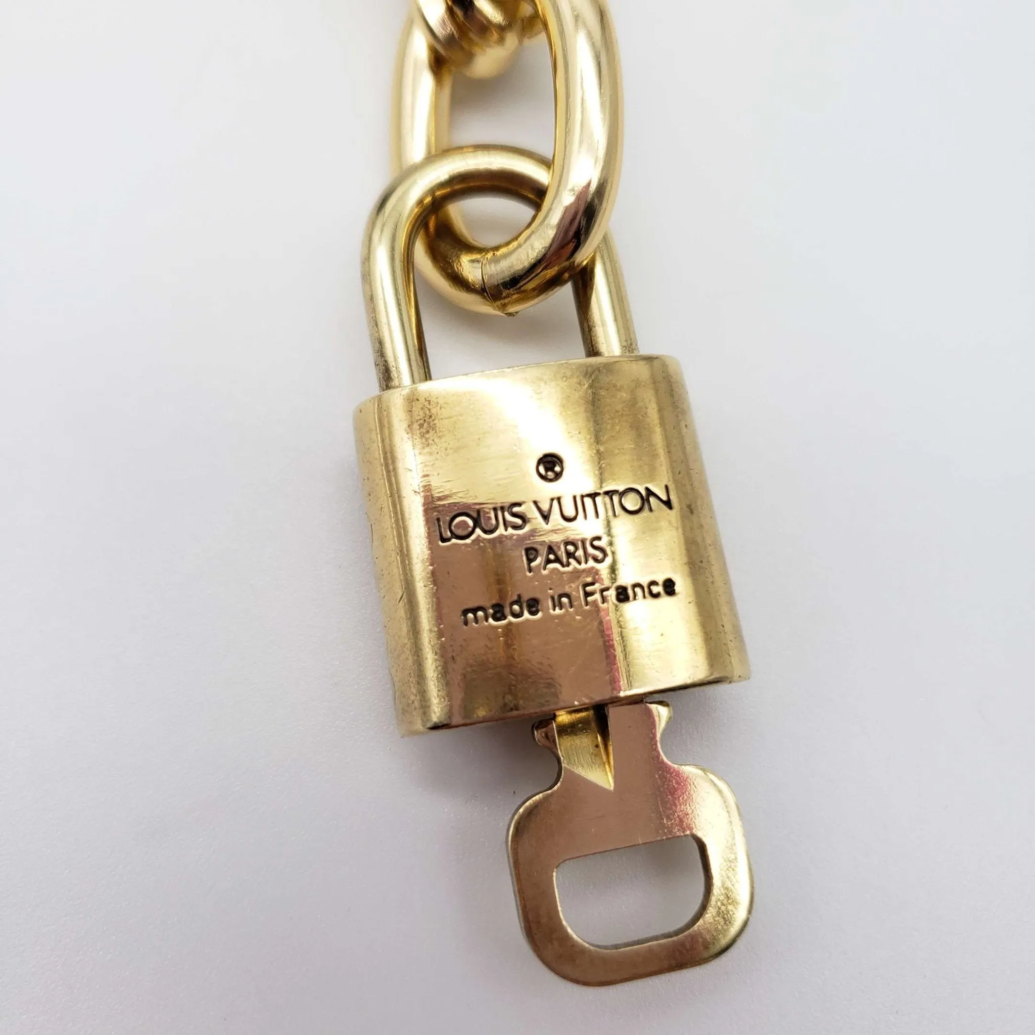 100%  Louis Vuitton Lock and Key with Unbranded Chain Necklace