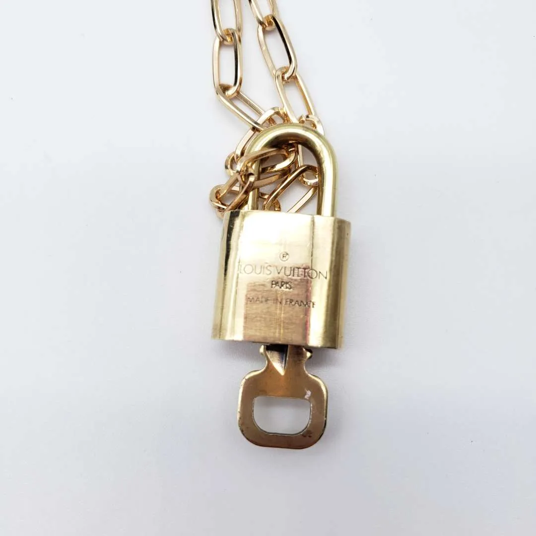 100%  Louis Vuitton Lock and Key with Unbranded Chain Necklace