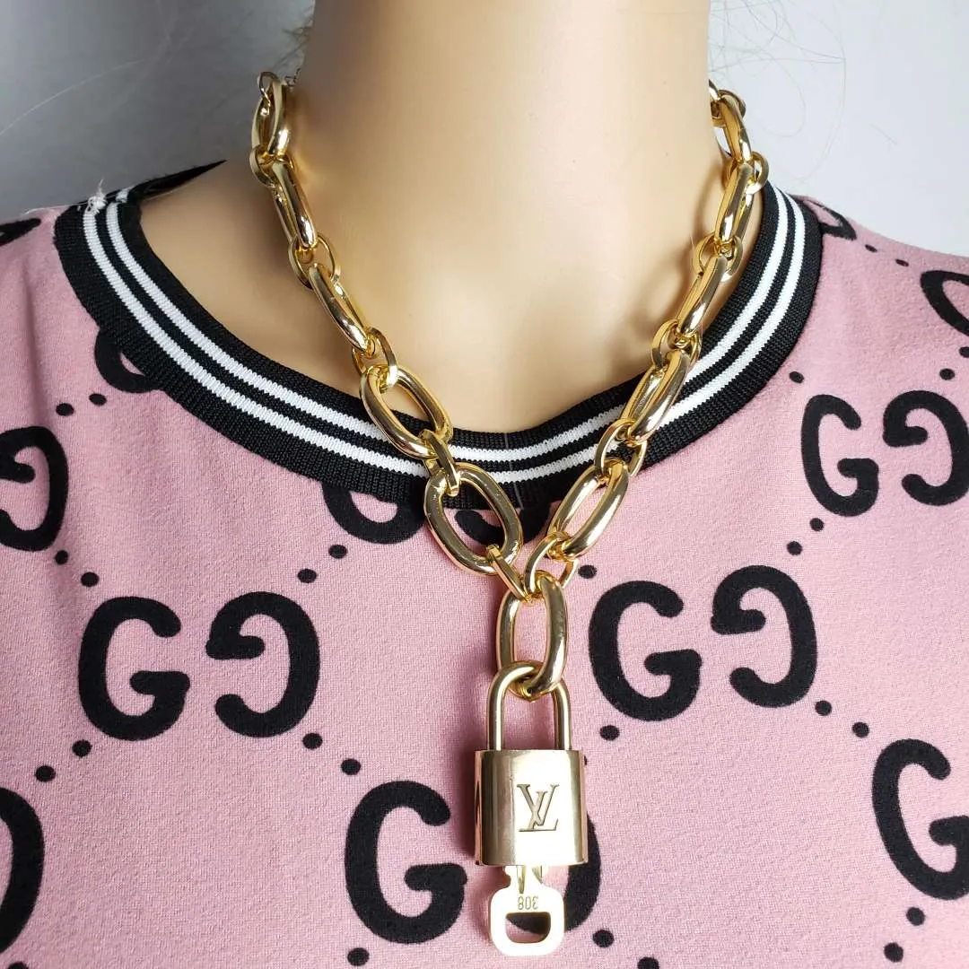 100%  Louis Vuitton Lock and Key with Unbranded Chain Necklace