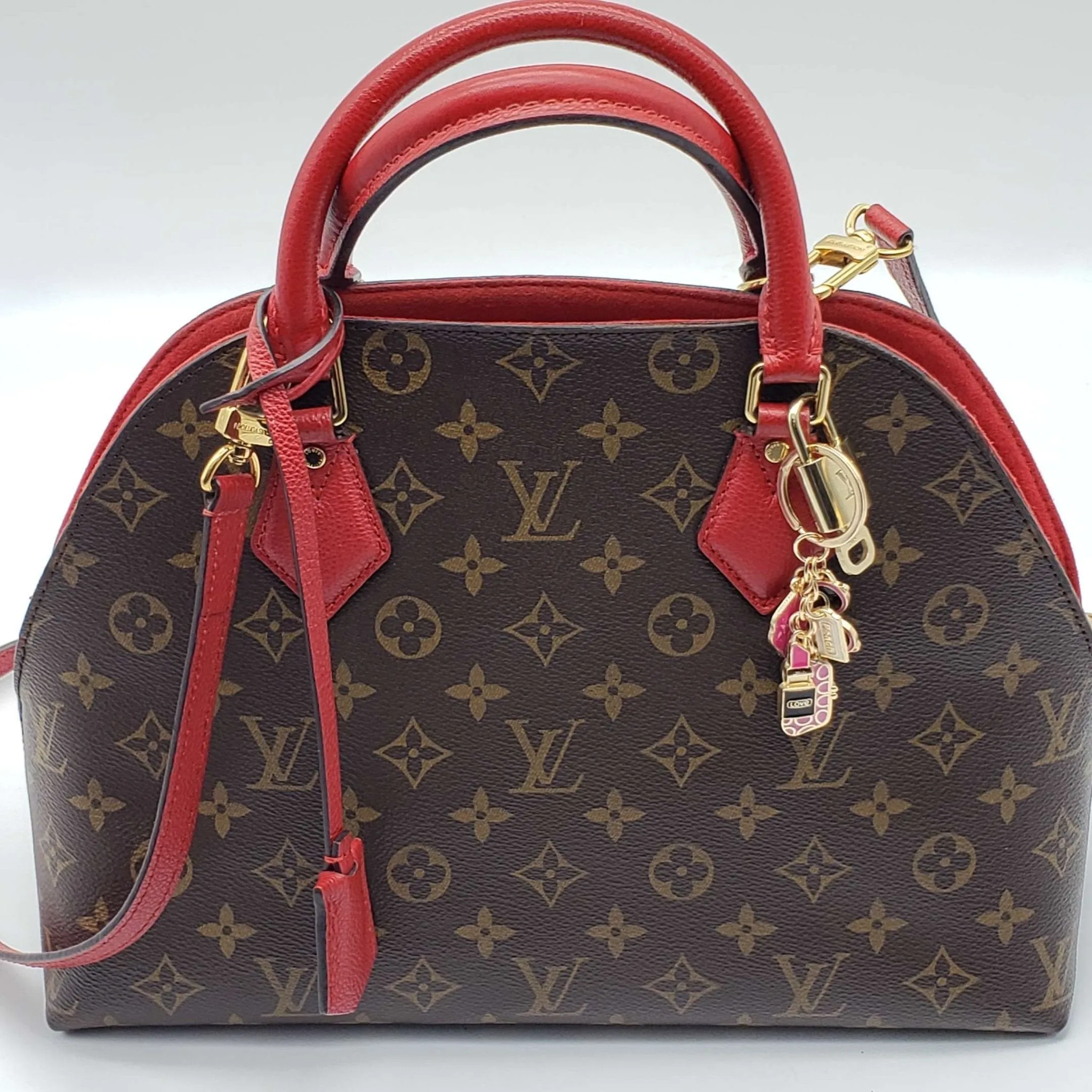 100%  Louis Vuitton Lock and Key with Unbranded Keychain, Keycharm, Bagcharm