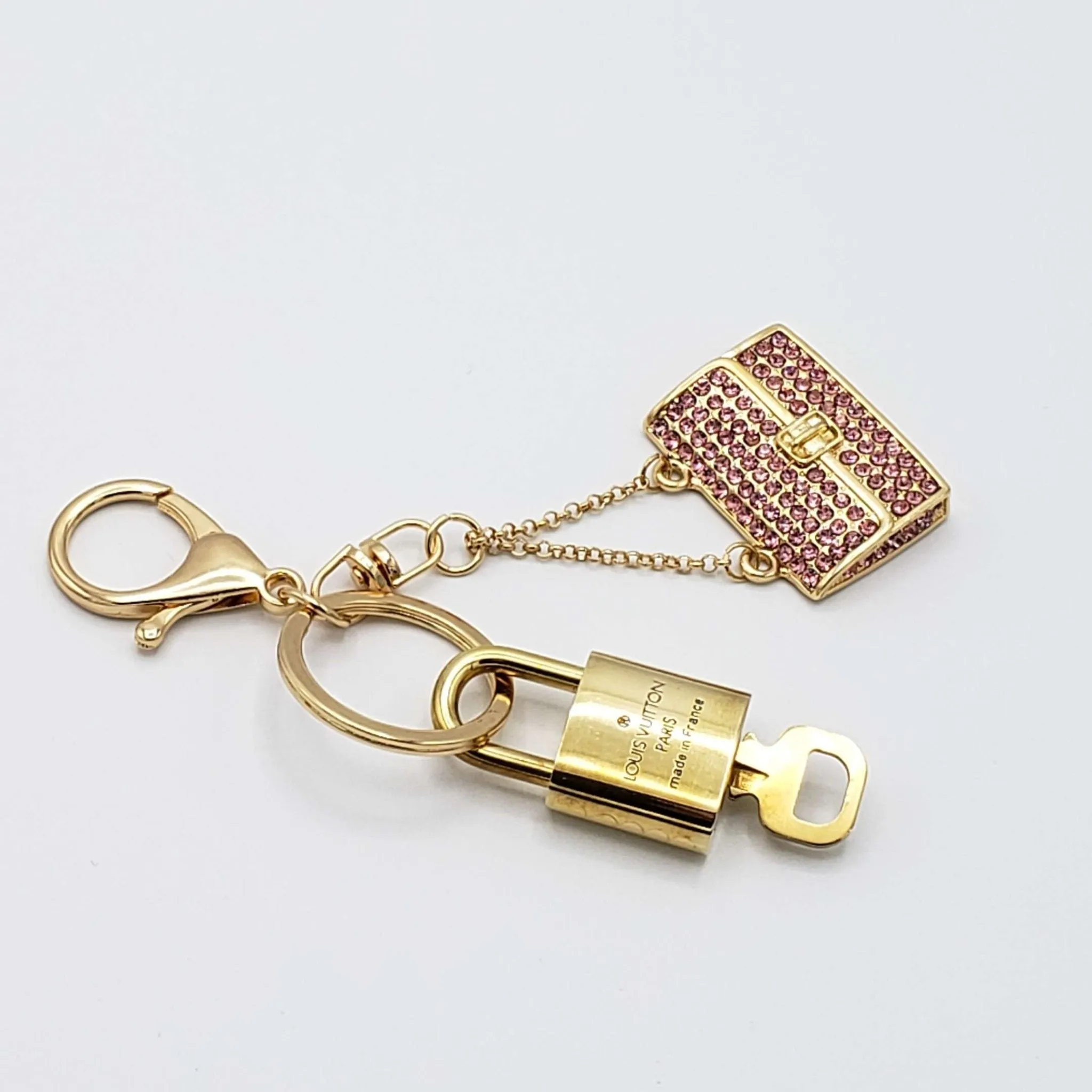 100%  Louis Vuitton Lock and Key with Unbranded Keychain, Keycharm, Bagcharm