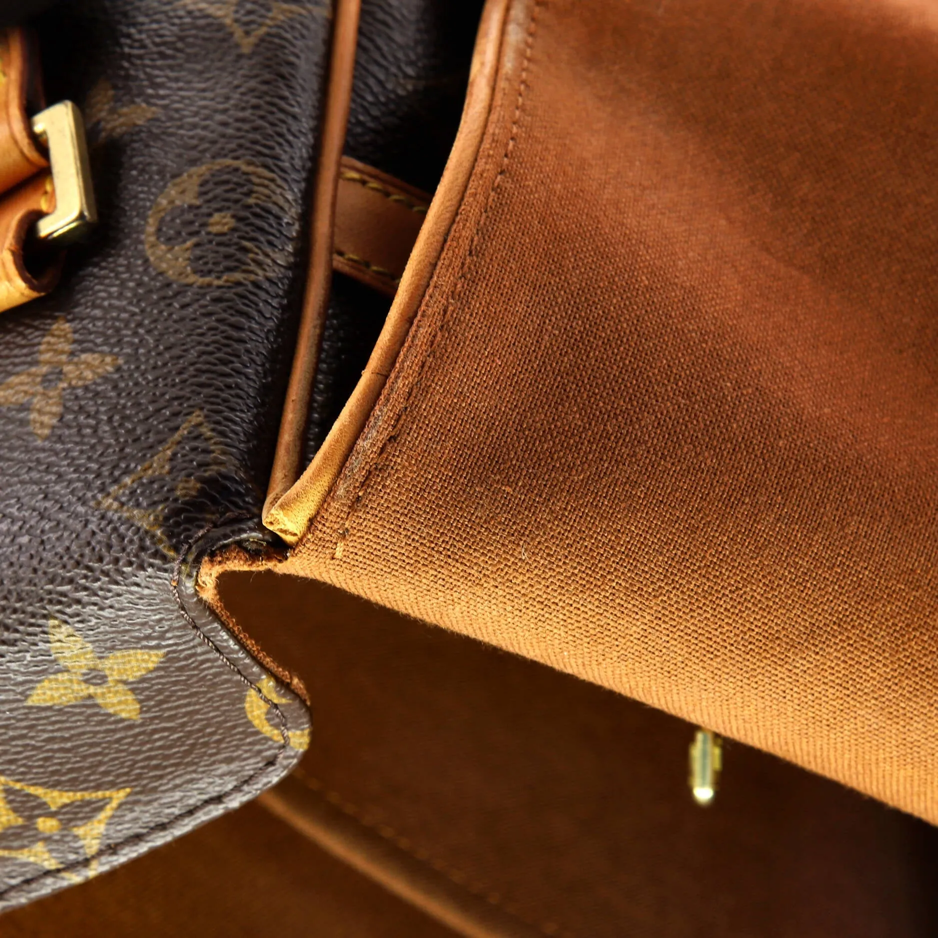 Abbesses Messenger Bag Monogram Canvas