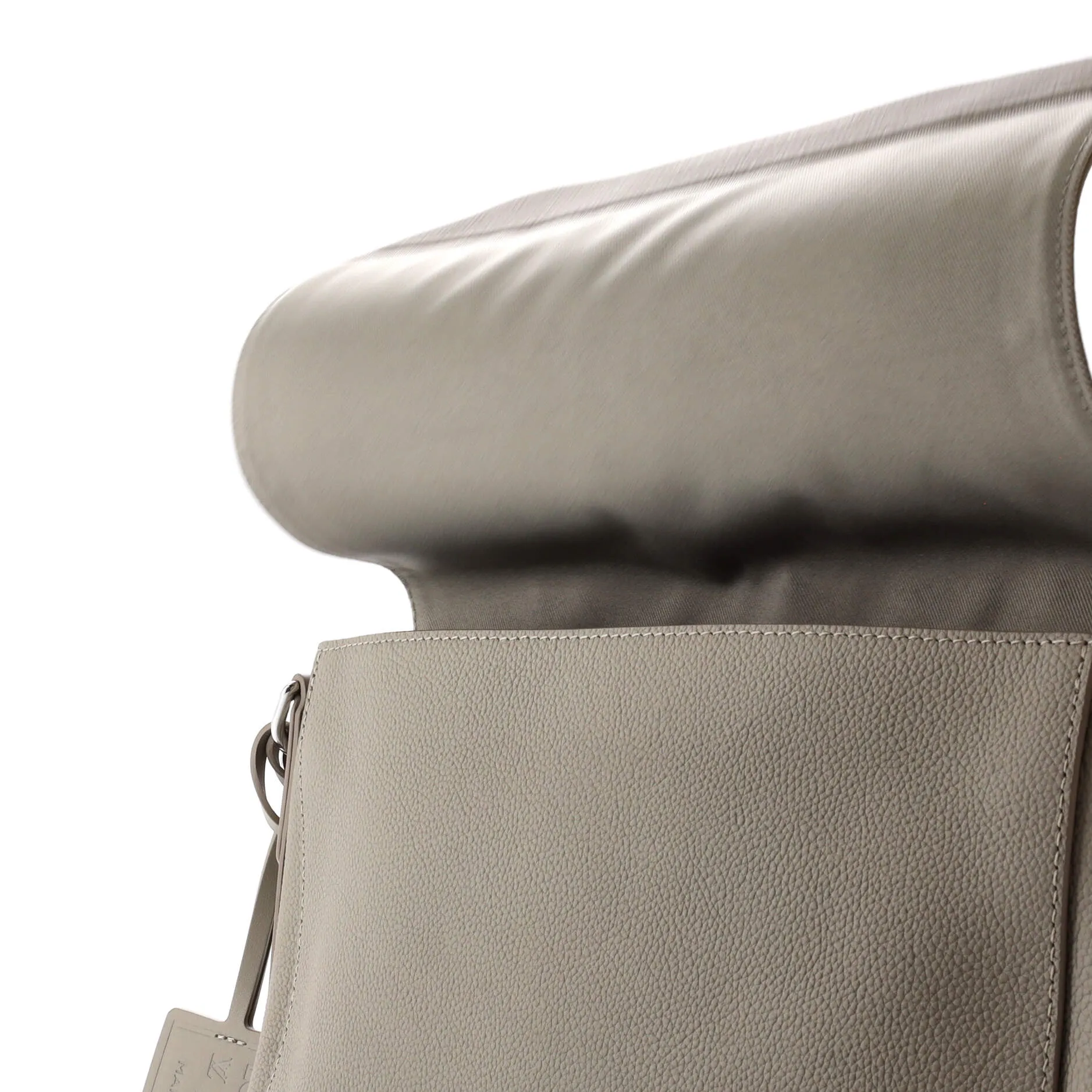 Aerogram Takeoff Messenger Bag Leather