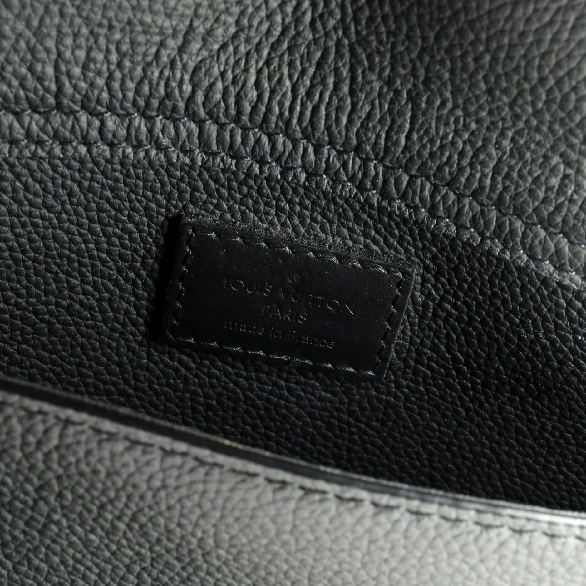 Aerogram Takeoff Sling Bag Leather