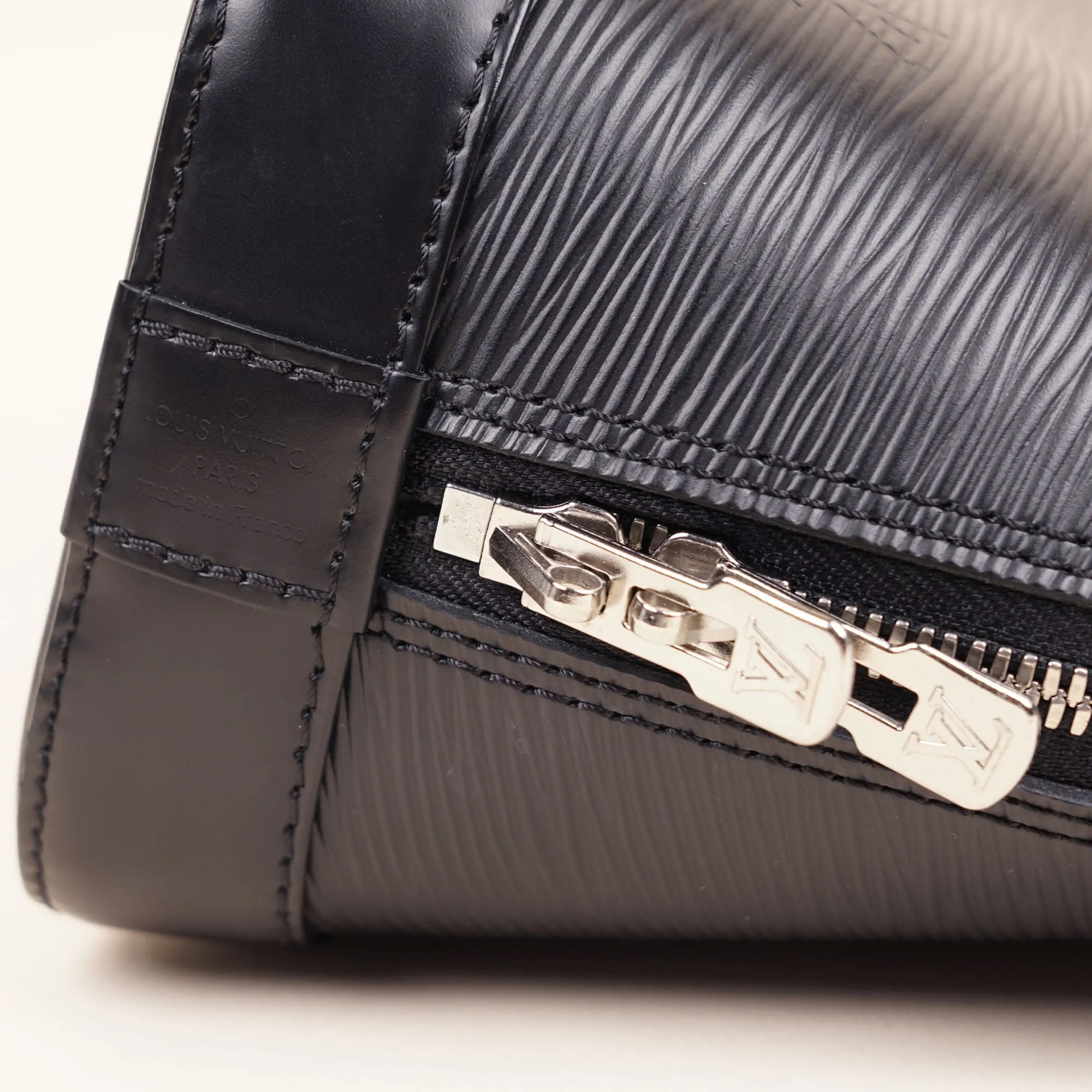 Alma BB Top Handle
