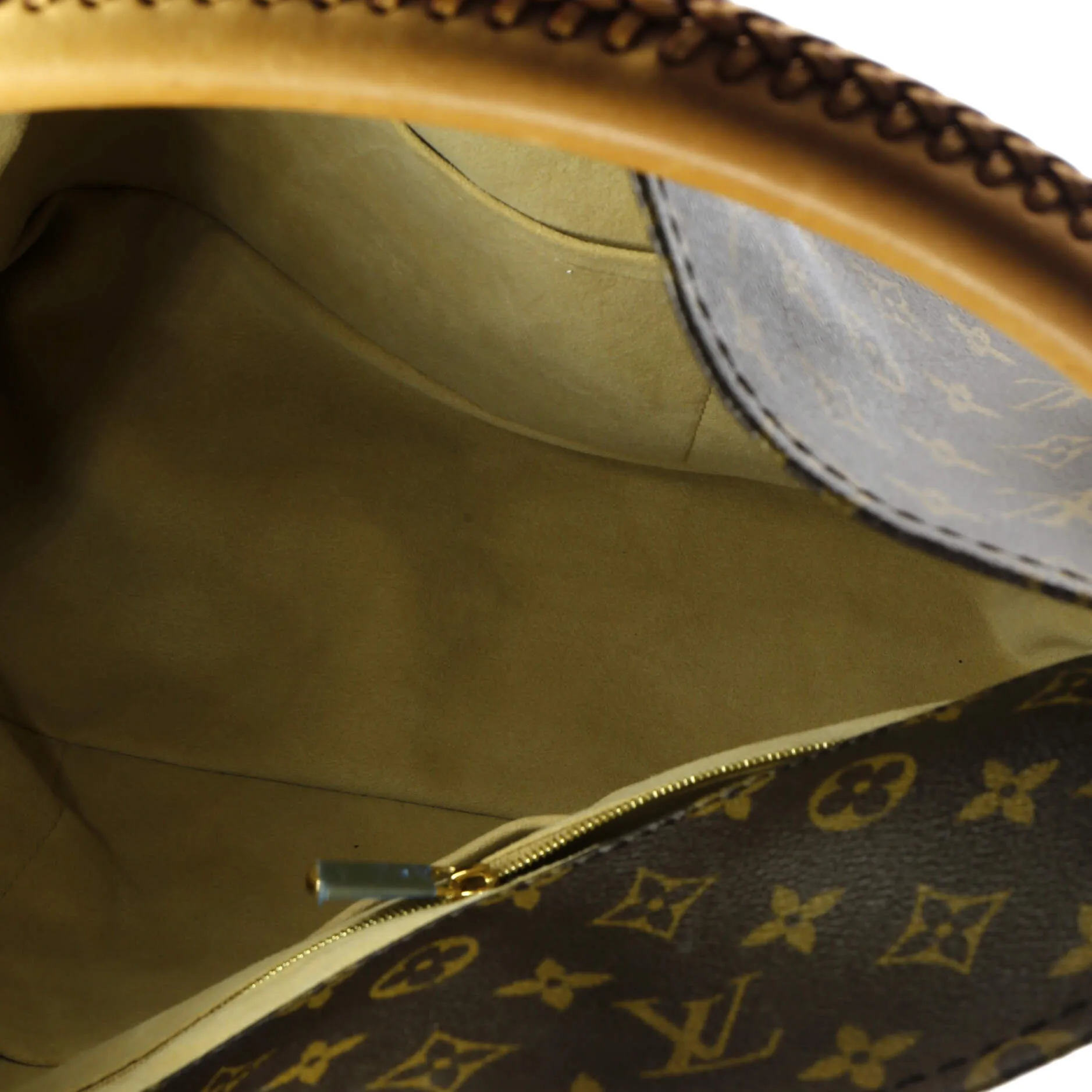 Artsy Handbag Monogram Canvas GM