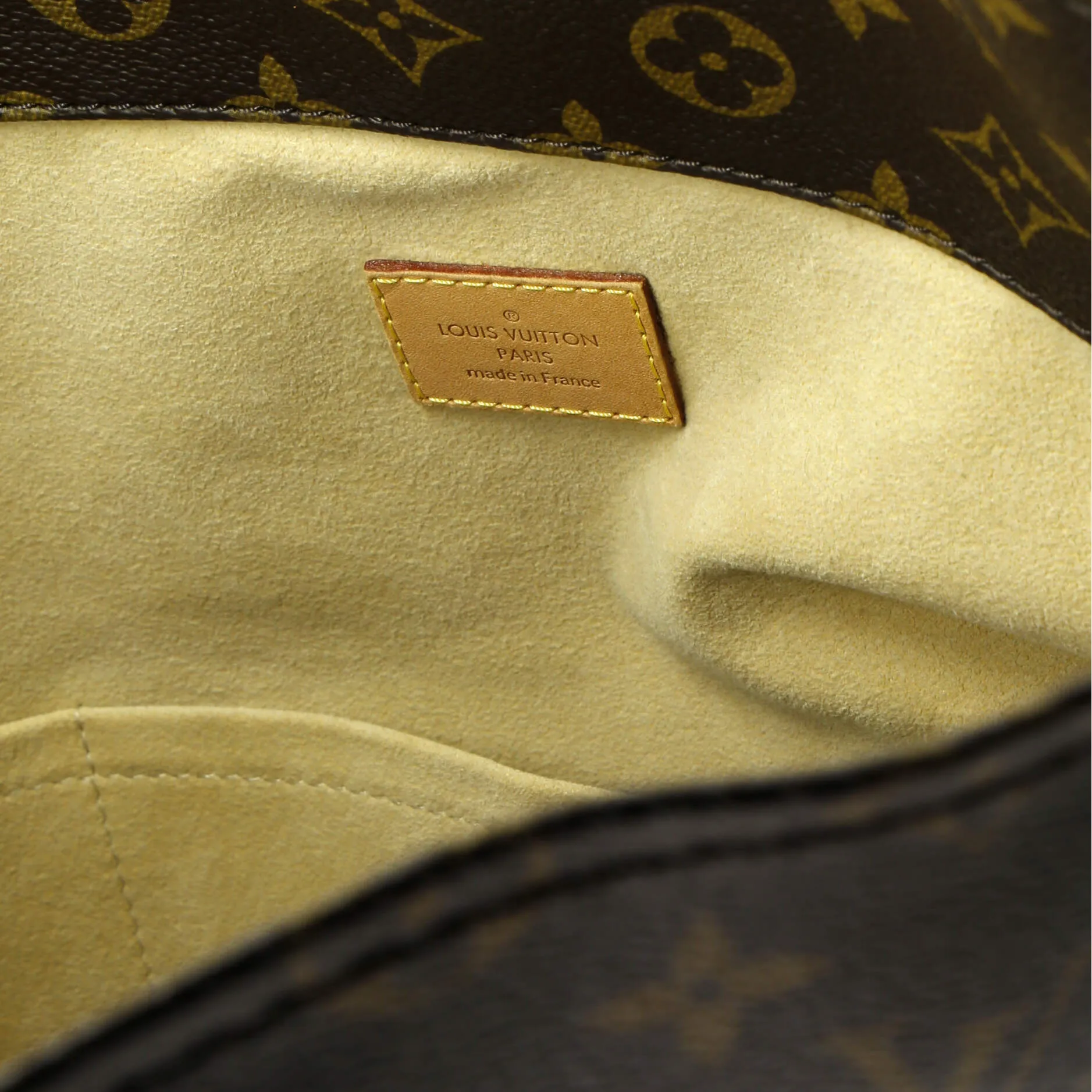 Artsy Handbag Monogram Canvas GM
