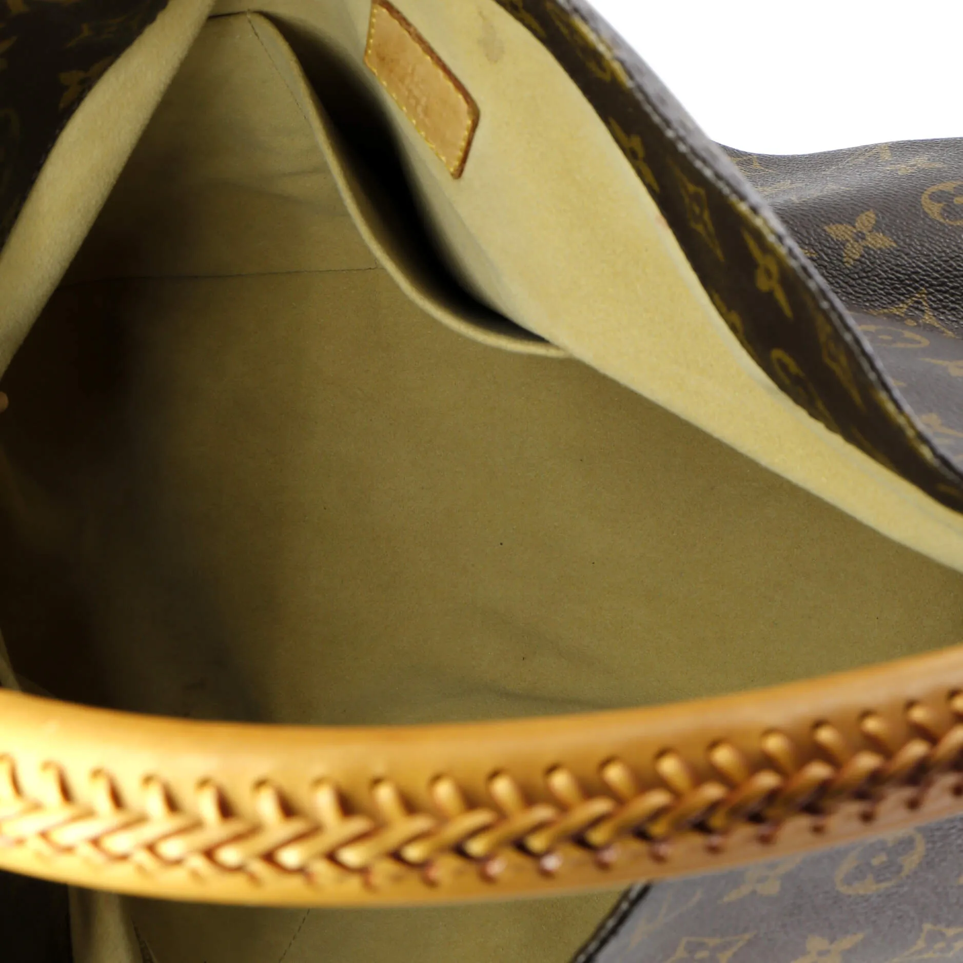 Artsy Handbag Monogram Canvas MM
