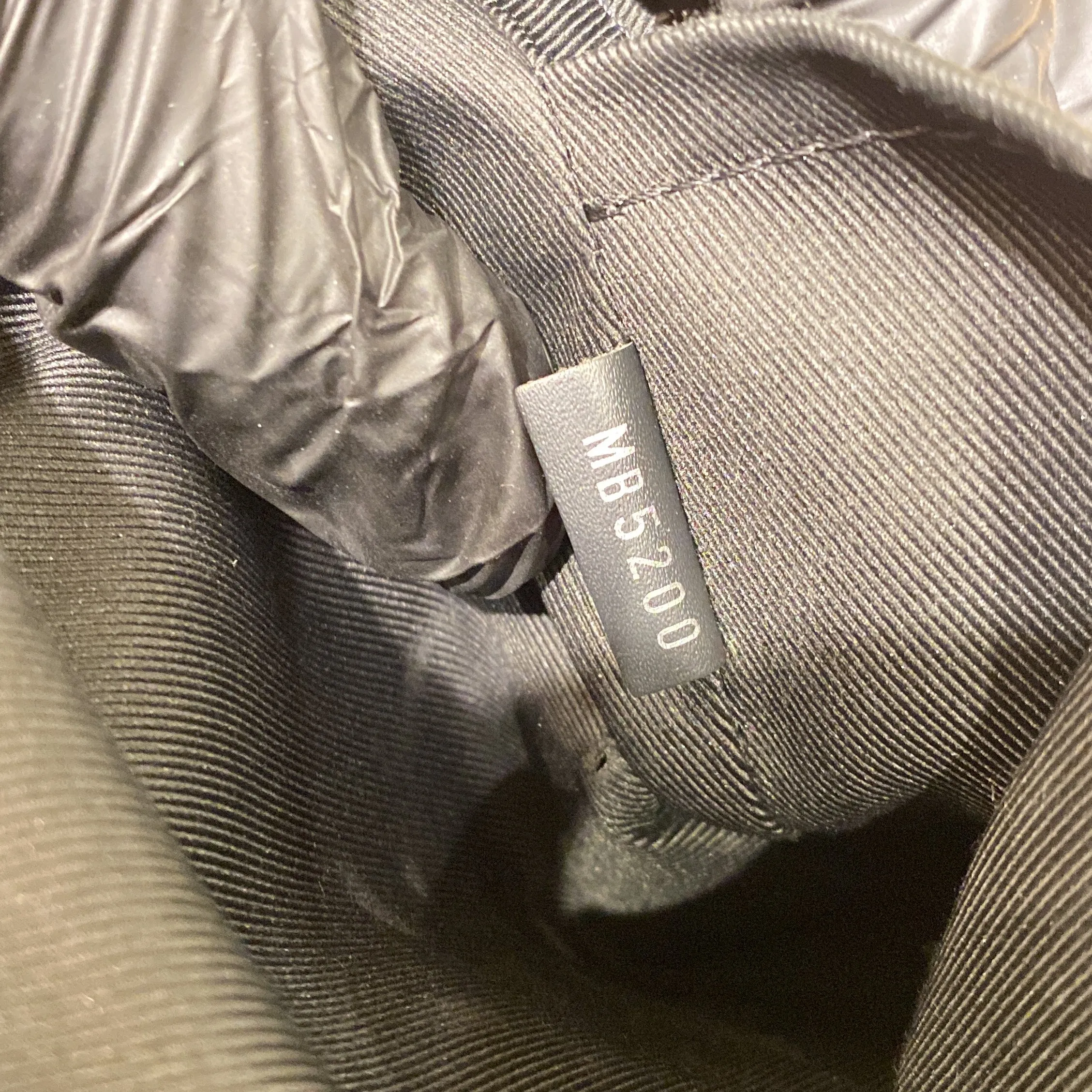 Avenue Sling Bag Damier Graphite