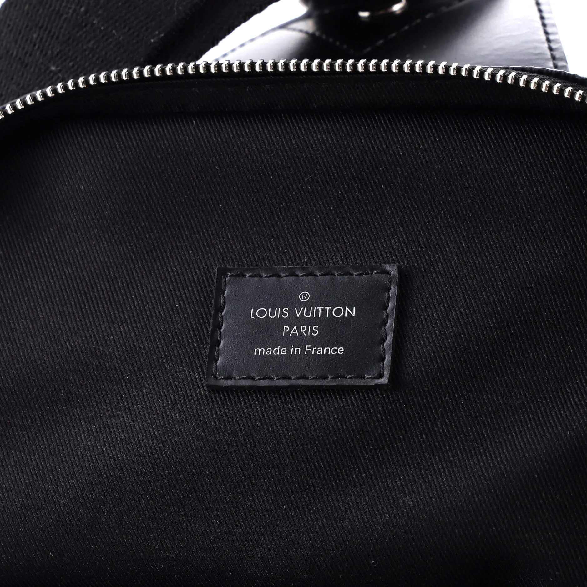 Avenue Sling Bag Damier Graphite