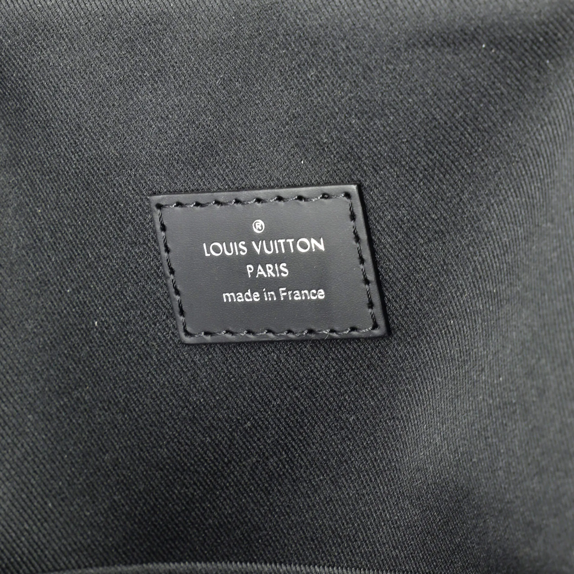 Avenue Sling Bag Damier Graphite