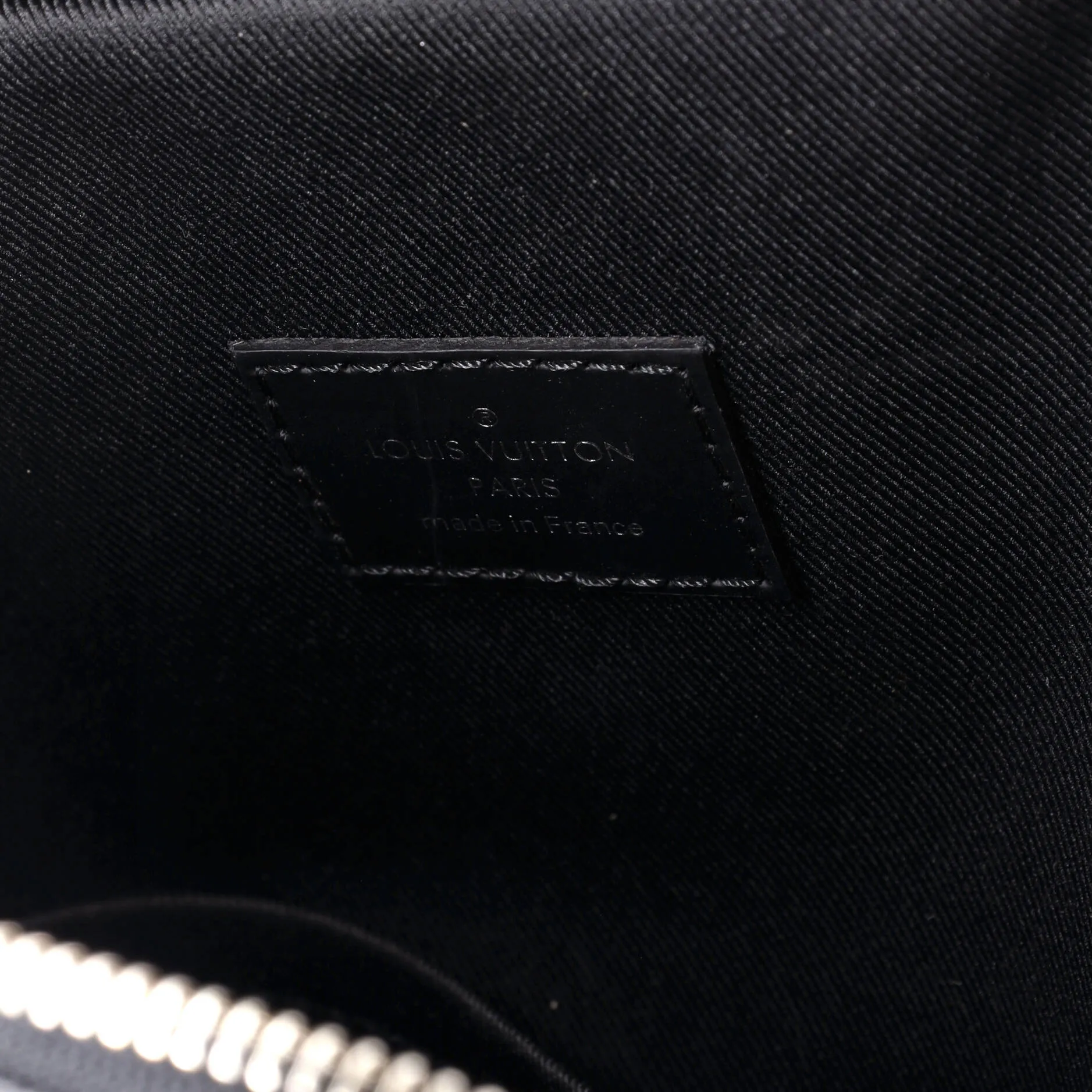 Avenue Sling Bag Limited Edition Damier Graphite LV League