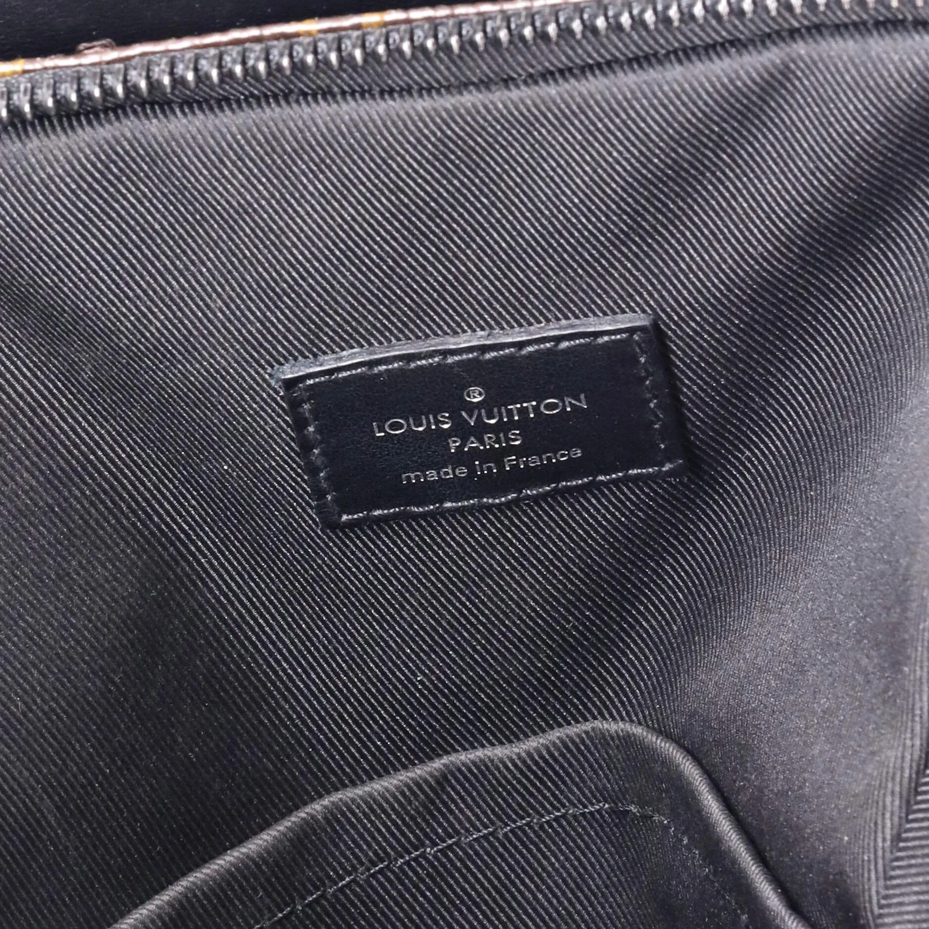 Avenue Sling Bag Macassar Monogram Canvas