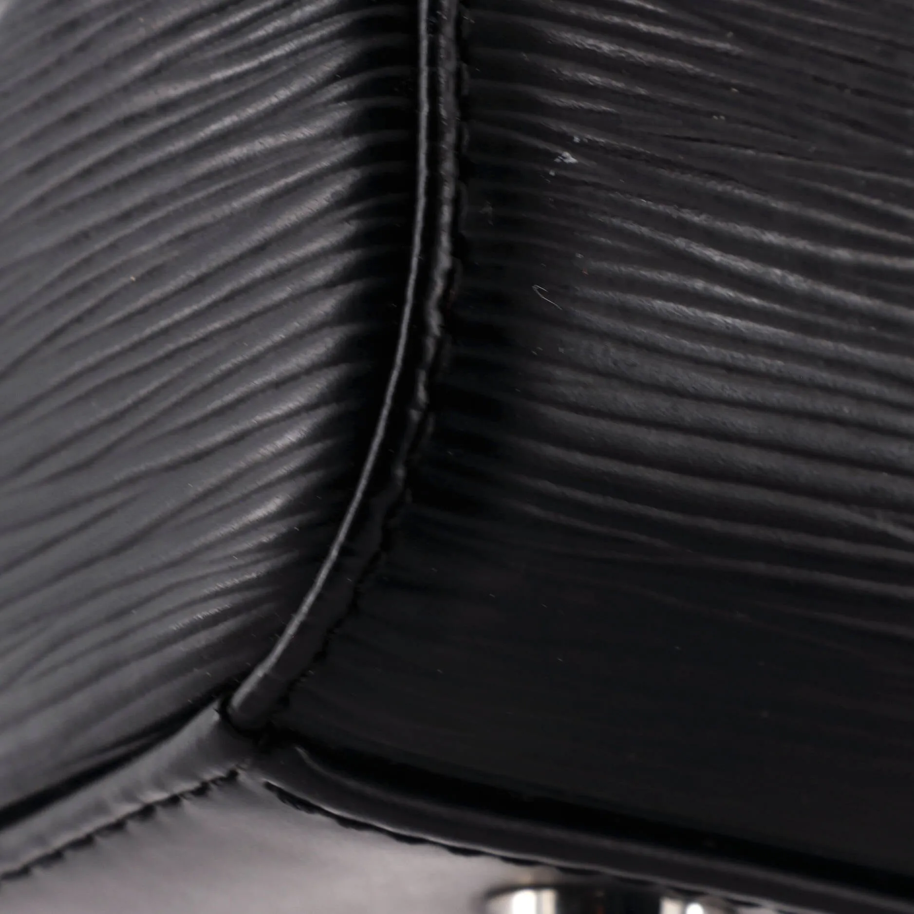 Babylone Handbag Mahina Leather PM
