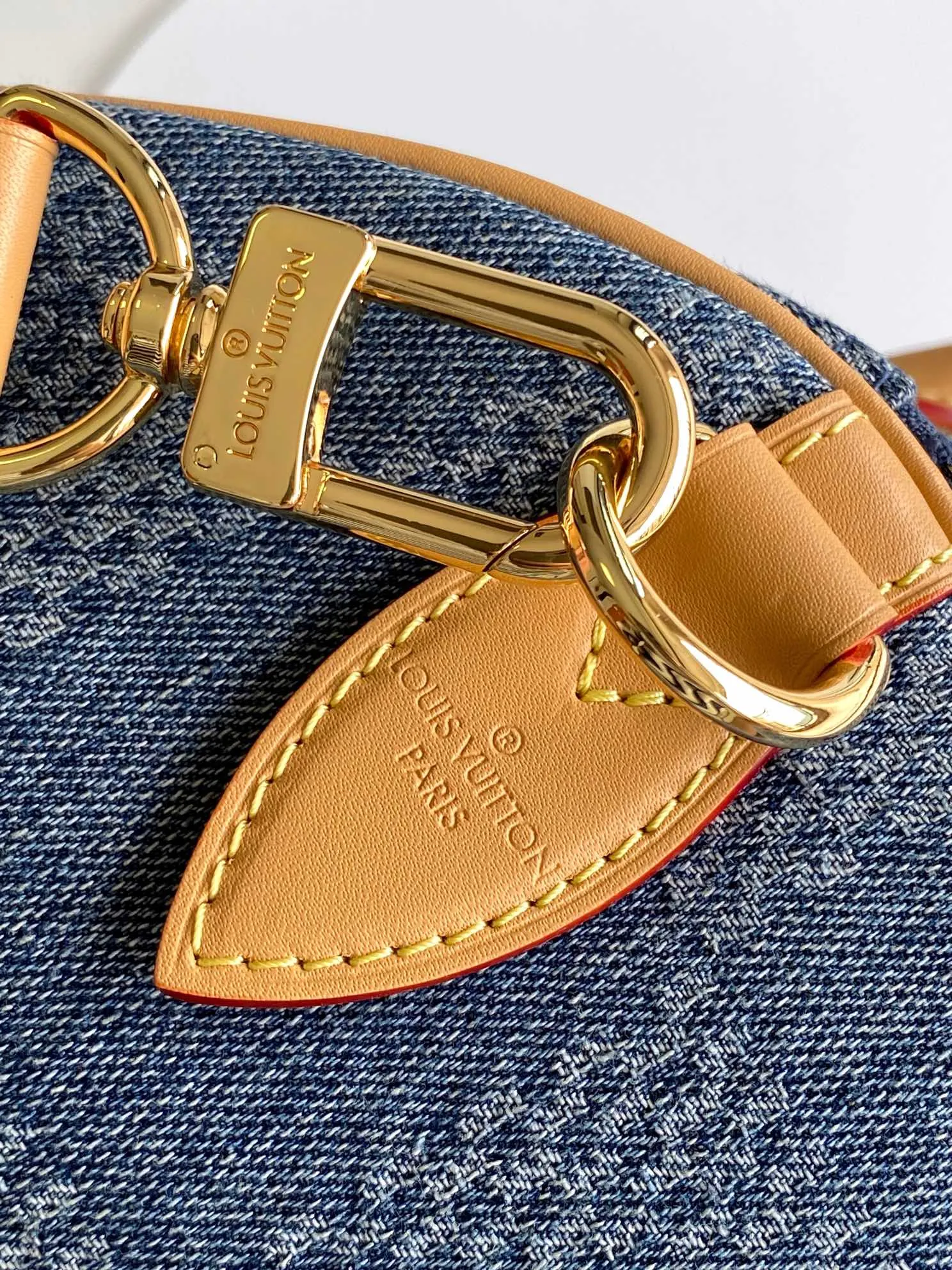 Louis Vuitton SPEEDY BANDOULIRE 40 IN BLUE DAMIER DENIM 3D
