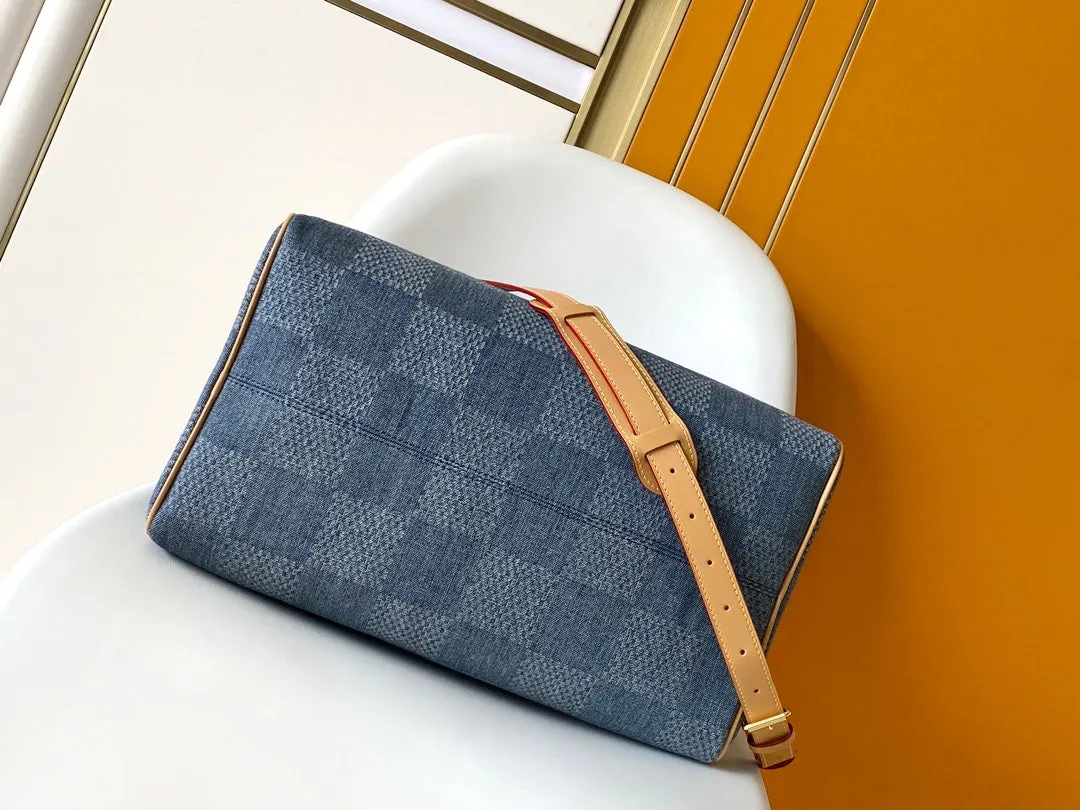Louis Vuitton SPEEDY BANDOULIRE 40 IN BLUE DAMIER DENIM 3D
