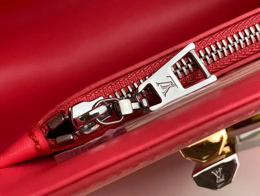 Louis Vuitton TWIST PM 19 IN RED EPI LEATHER GOLD AND SILVER HARDWARE