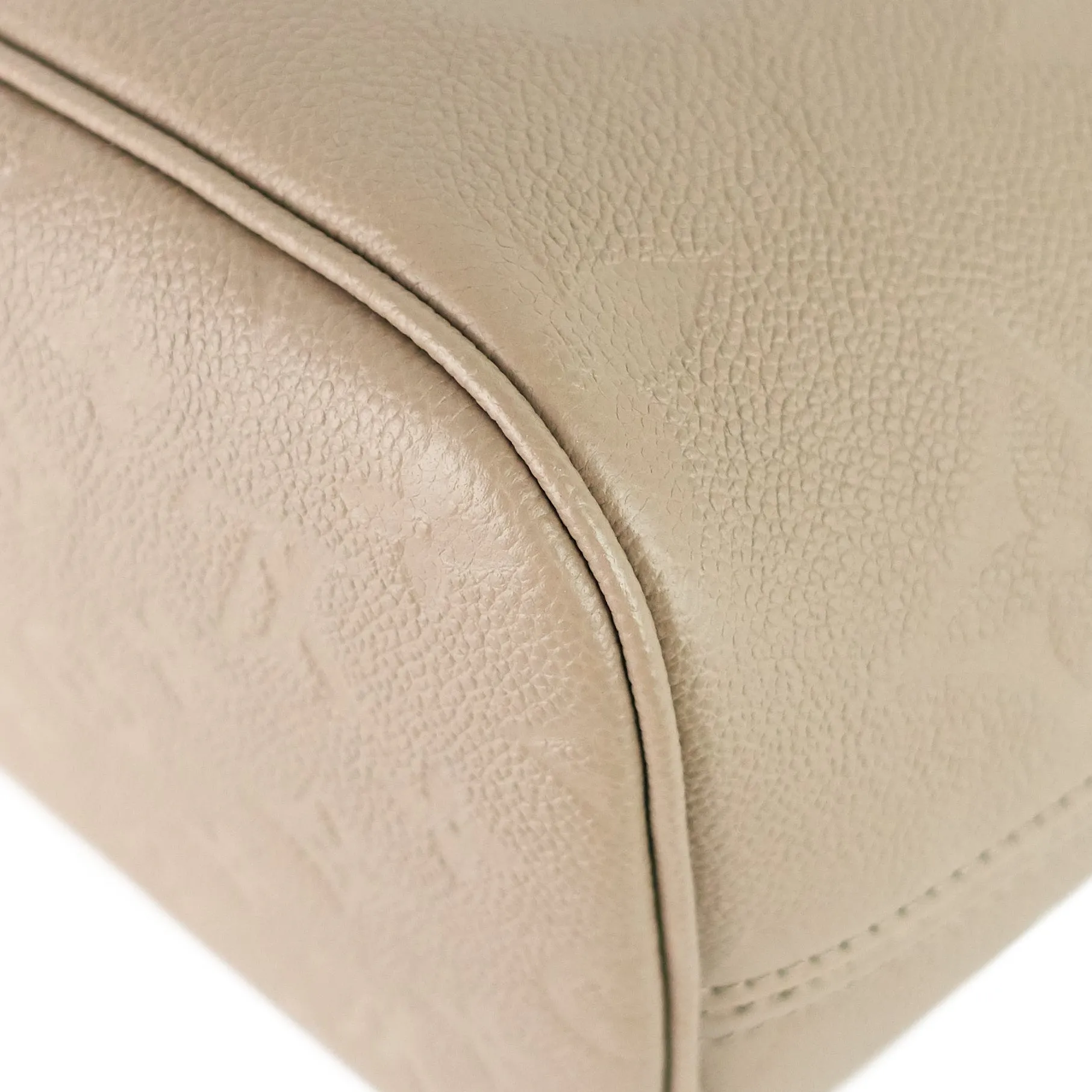 Neverfull MM Giant Monogram Empreinte Leather Tote Bag