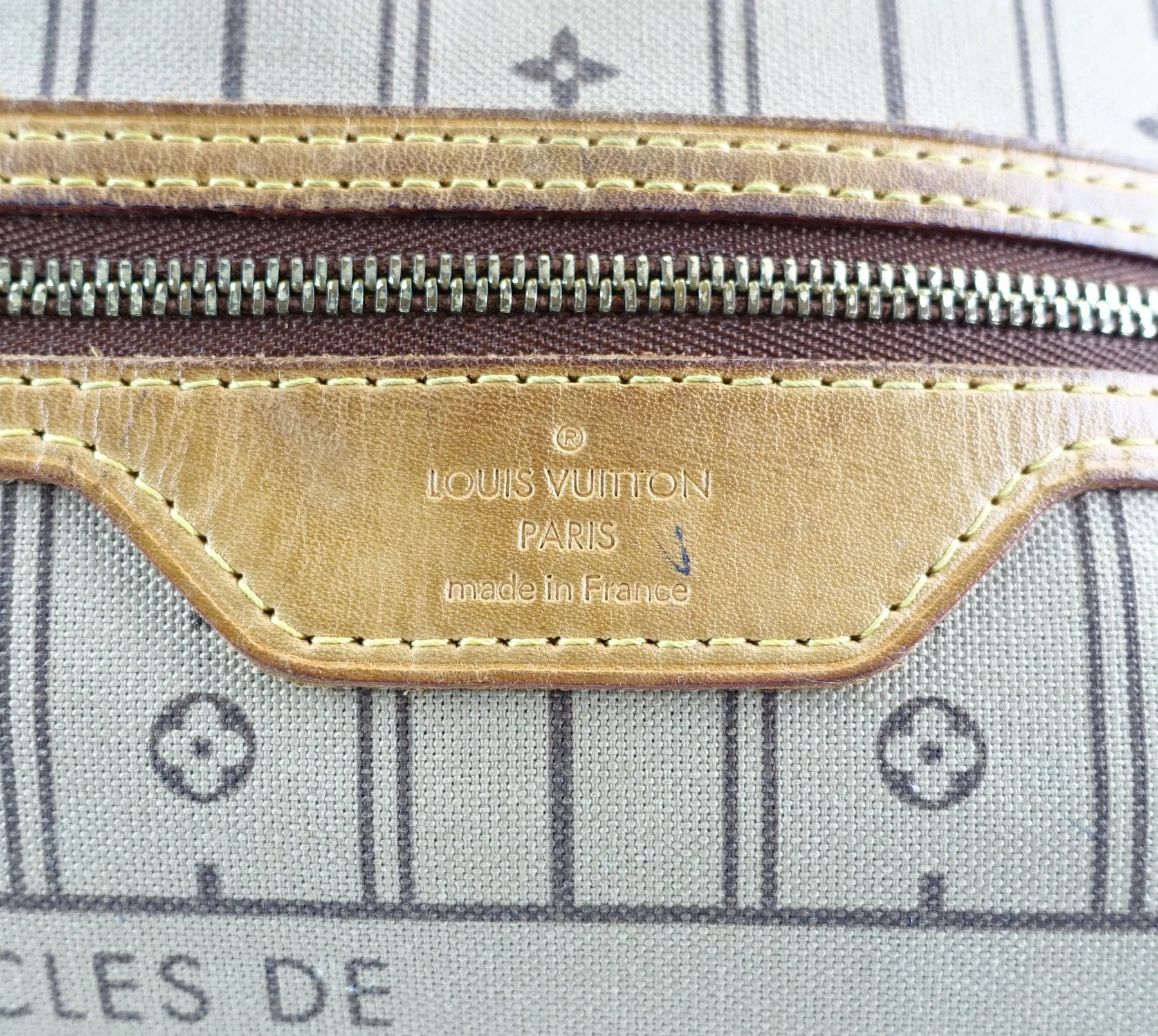 Neverfull MM Monogram Canvas Shoulder Bag