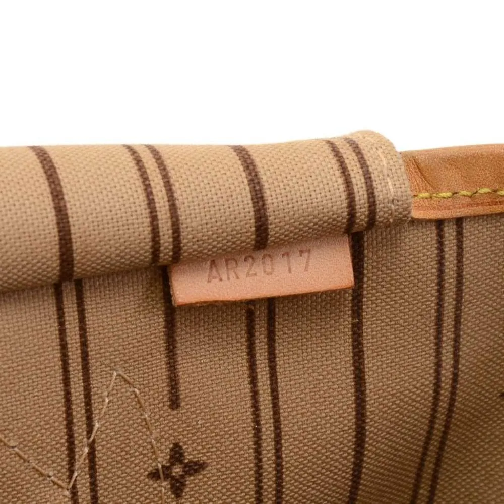 Neverfull MM Monogram Canvas Shoulder Bag
