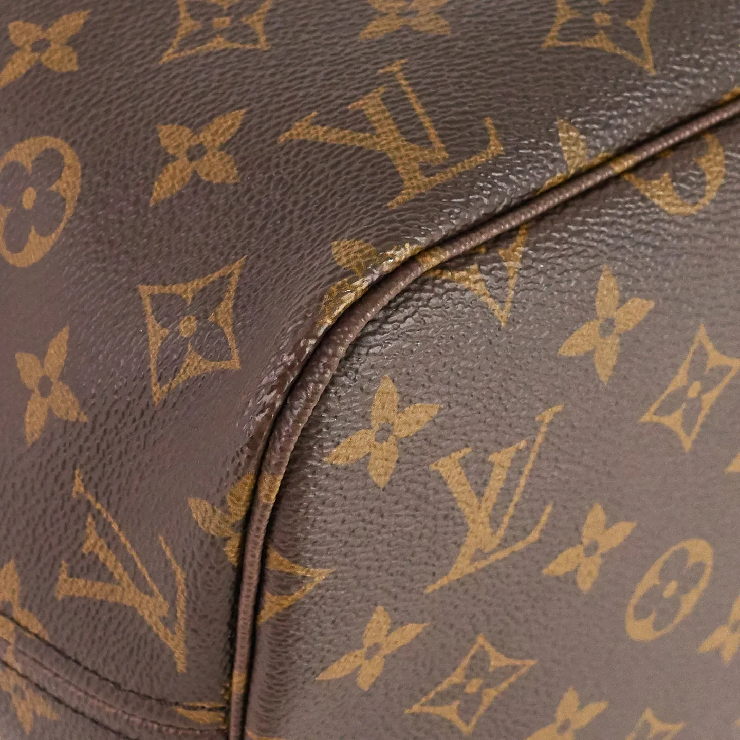 Neverfull MM Monogram Canvas Tote Bag