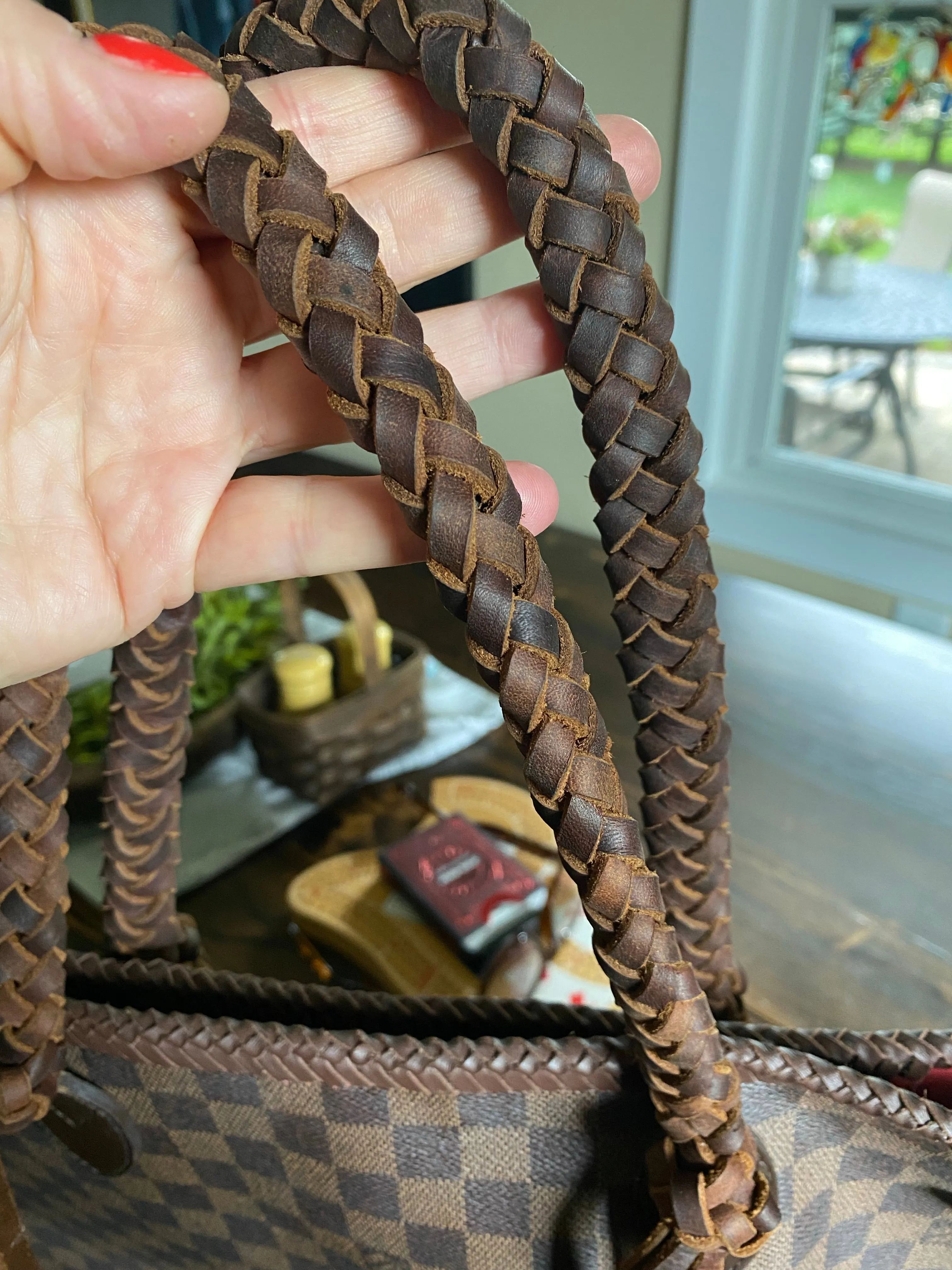 The Albatross in Damier Ebene