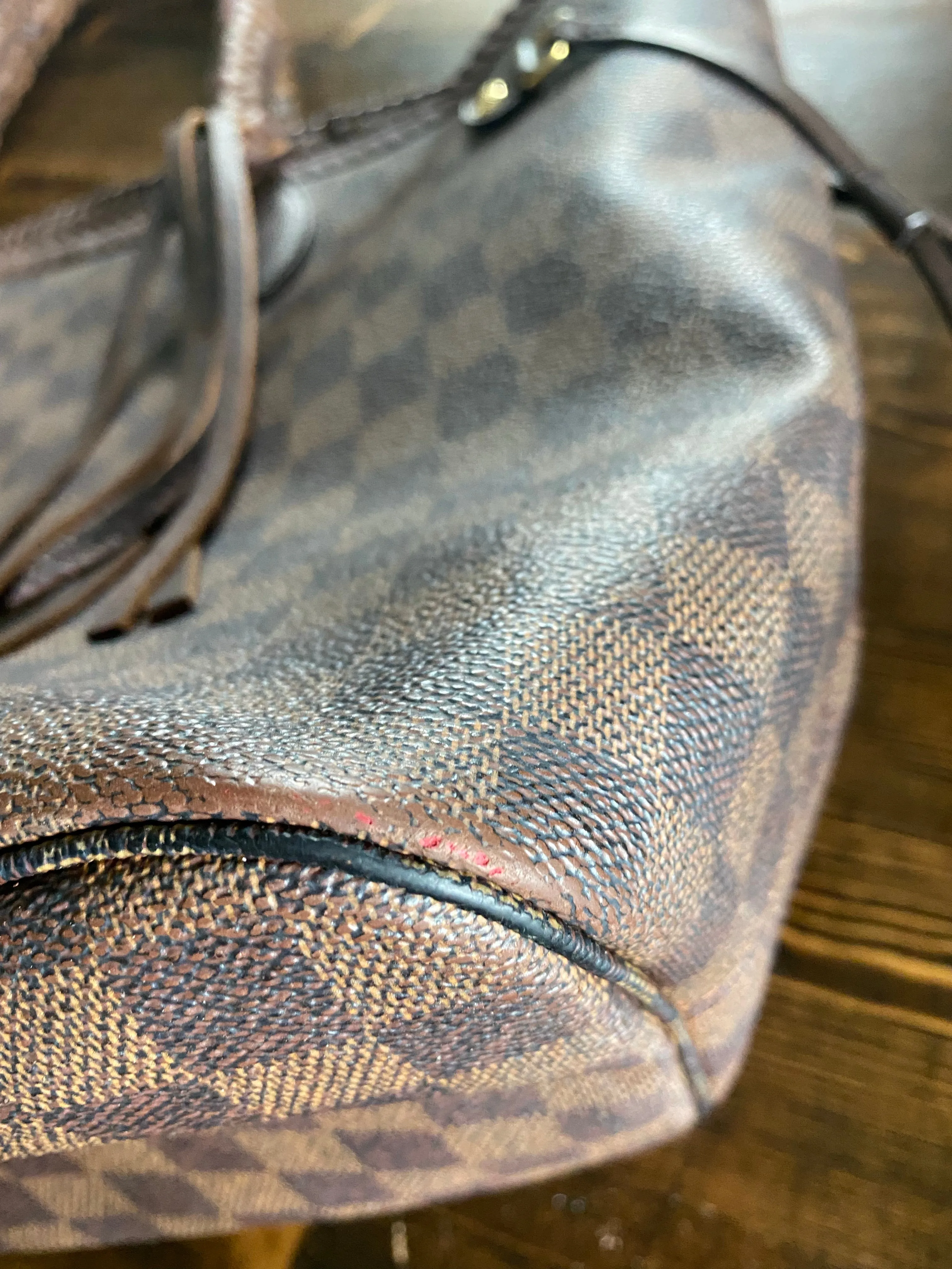 The Albatross in Damier Ebene