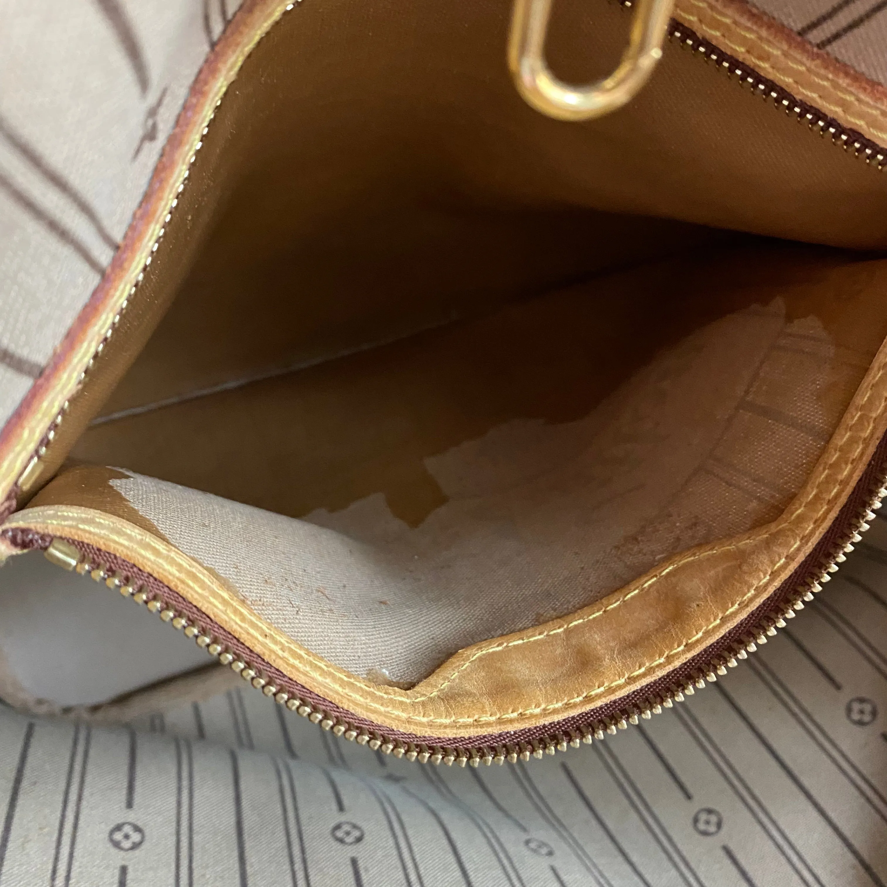 The Albatross in Tan Monogram