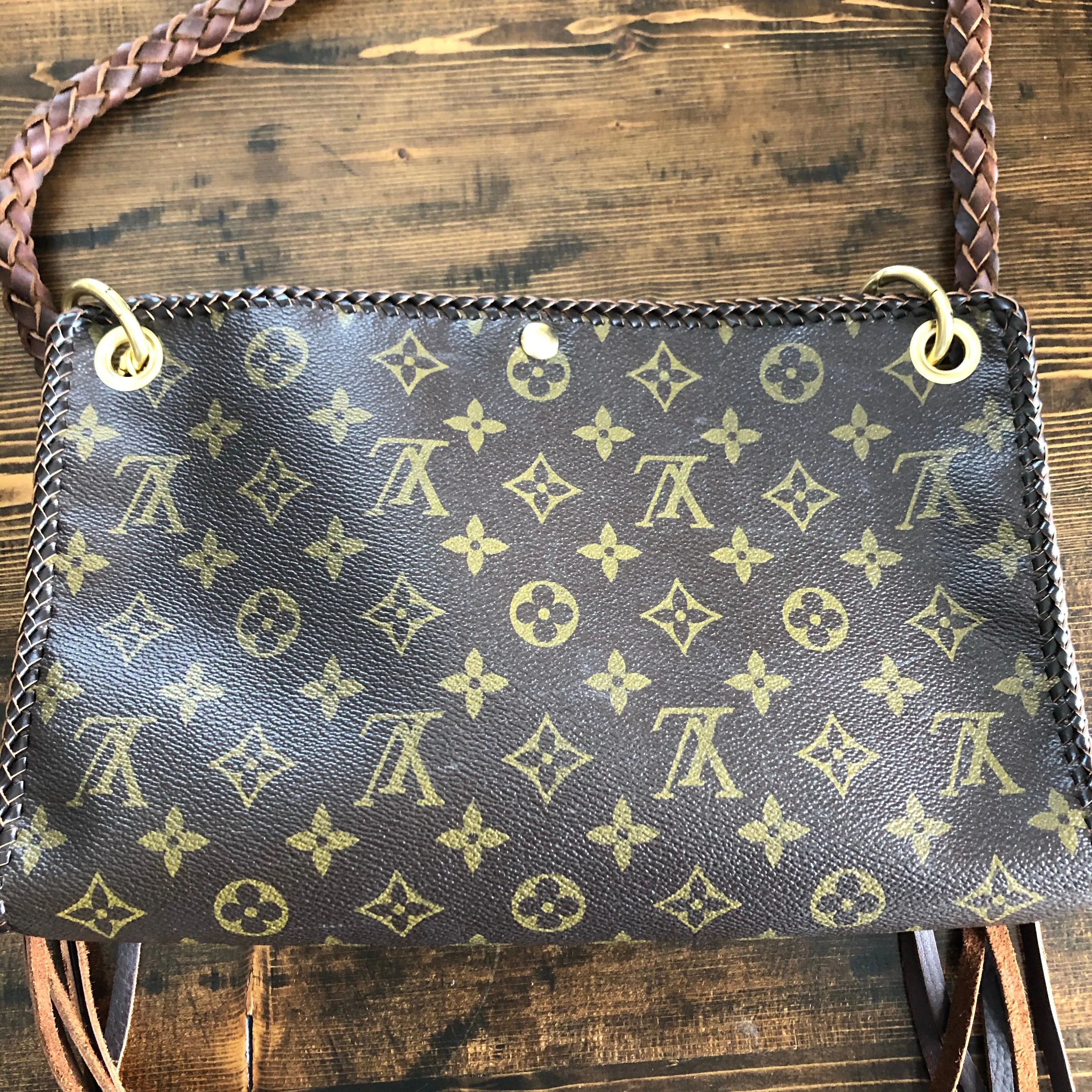 The Swan - Vintage Monogram Golden Crossbody