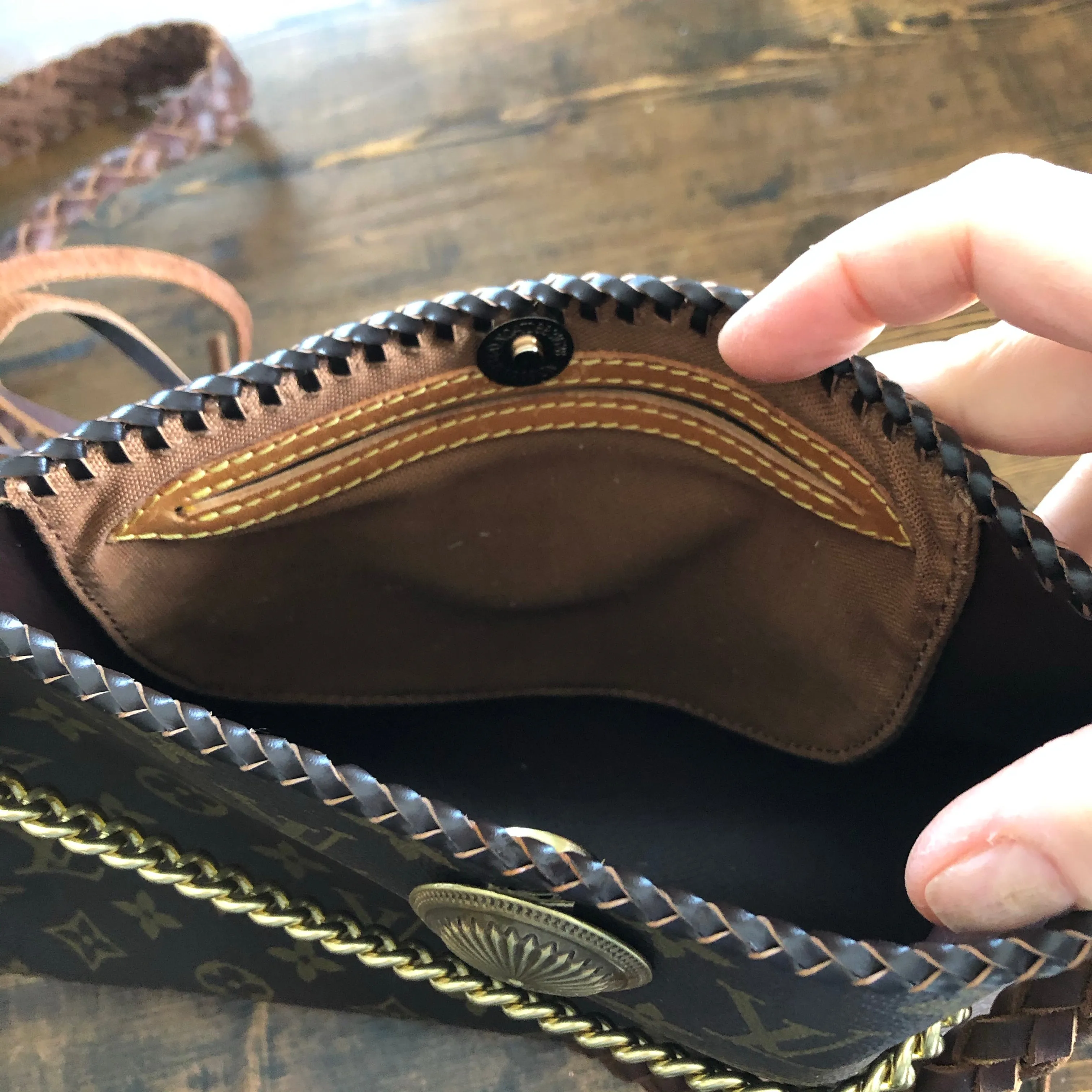 The Swan - Vintage Monogram Golden Crossbody