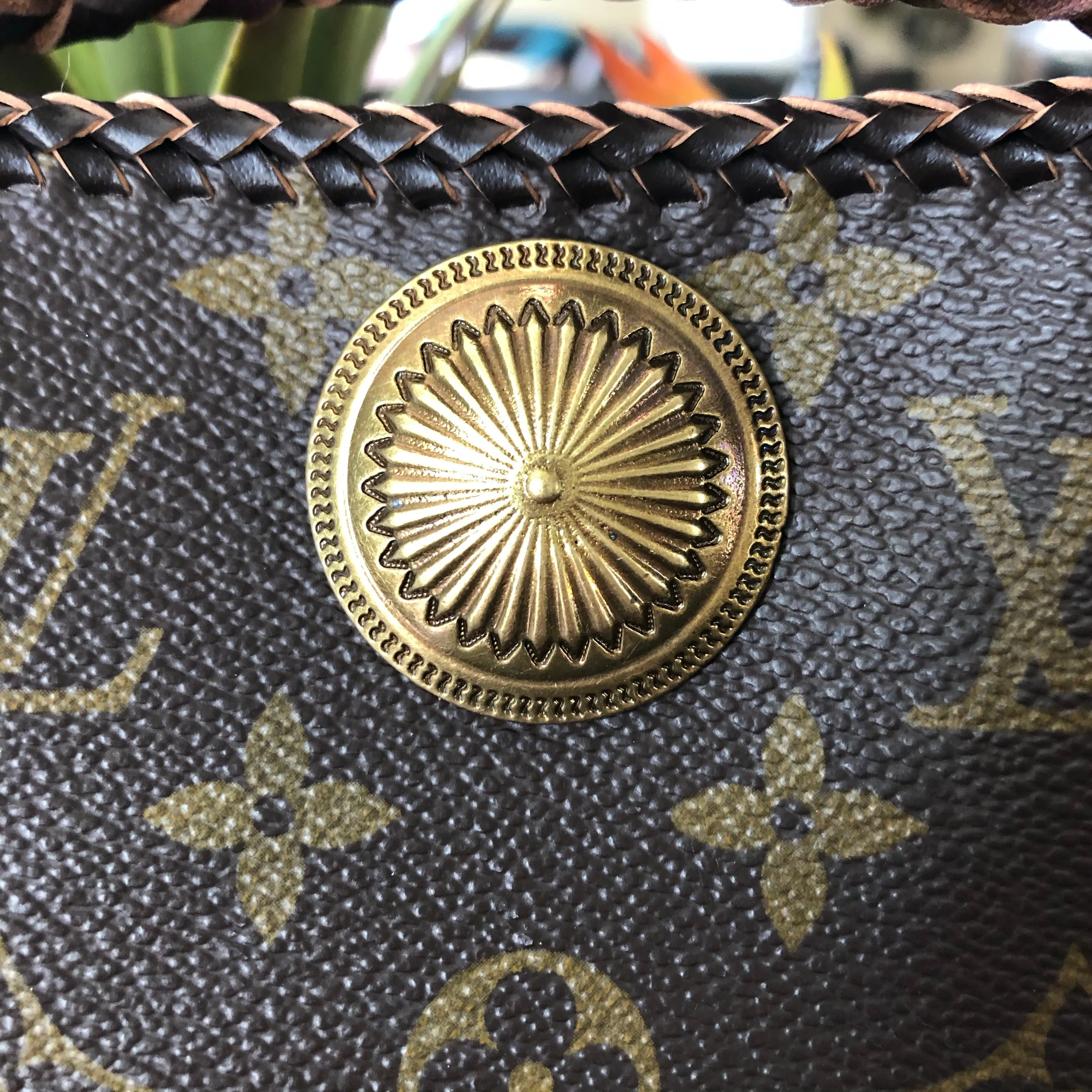 The Swan - Vintage Monogram Golden Crossbody